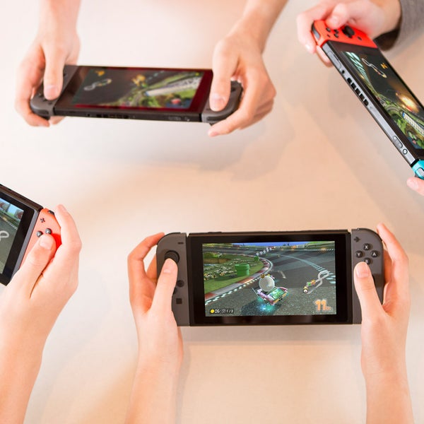 Mario Kart 8: Deluxe Edition - Nintendo Switch