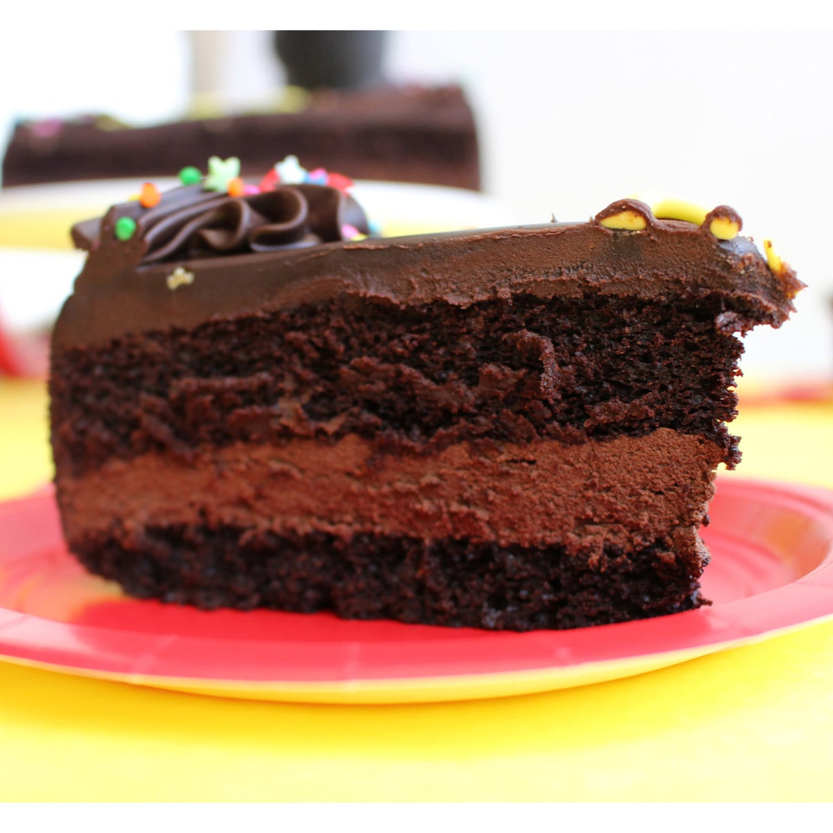 David's Cookies Chocolate Fudge Birthday Cake, 3.75 lbs. Includes Party Pack (16 Servings)