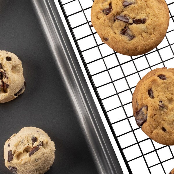 David's Cookies 90-piece Gourmet Chocolate Chunk Frozen Cookie Dough