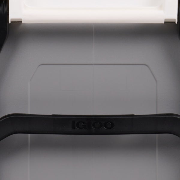 Igloo 90-quart Maxcold Flip and Tow Cooler
