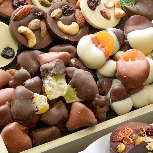 Chocolate Covered Company, Premium Dried Fruit & Mendiant Gift Tray