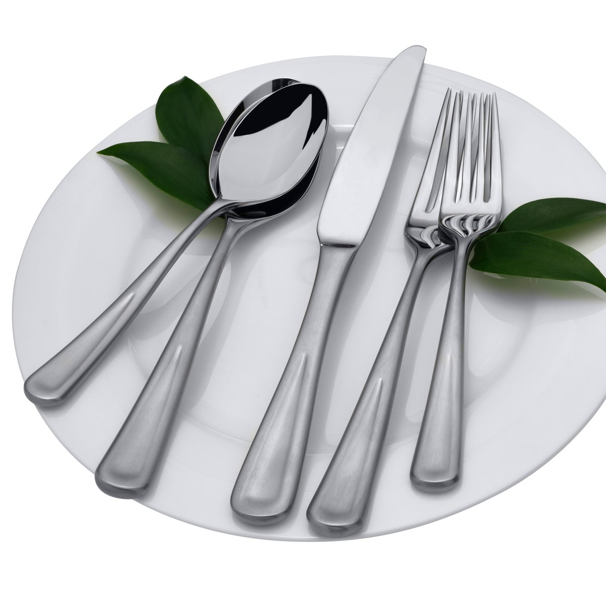 Mikasa Lofton 20-piece Forged Flatware