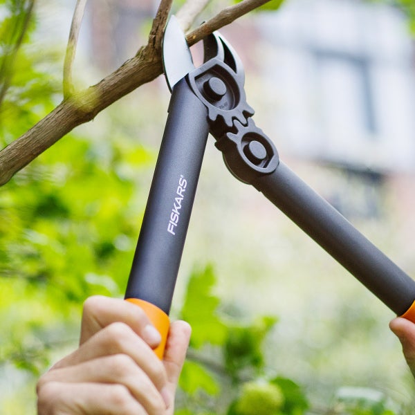 Fiskars 15 inch Lopper and Hand Pruner Set