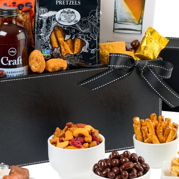 Old Fashioned Whiskey Time & Snacks Gift Set